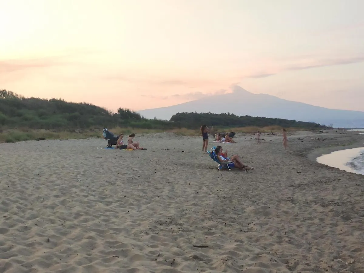Antonio'S Villa Al Mare Con Vista Sull'Etna Vaccarizzo Catania Holiday home
